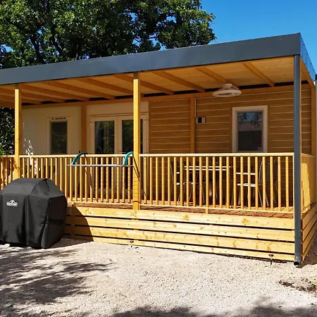 Private Camp Srimabay فوديس