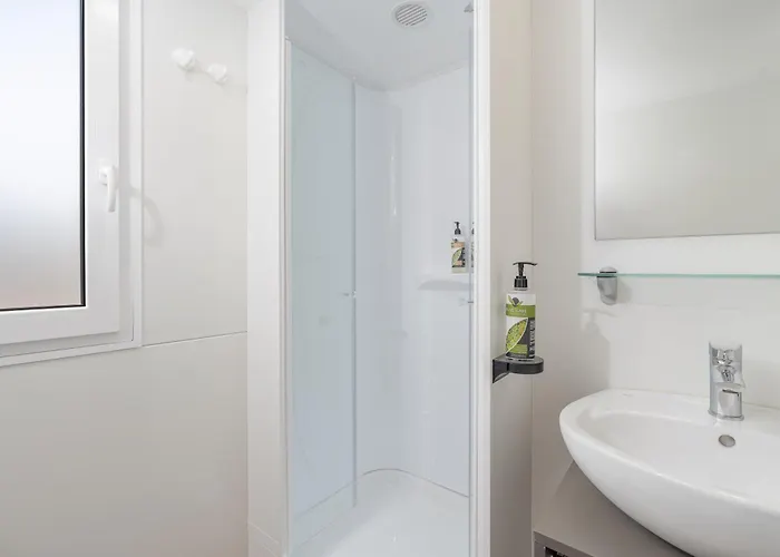 Private Camp Srimabay בית נופש *