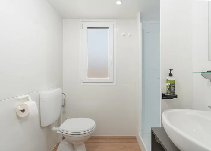 בית נופש Private Camp Srimabay וודיצה