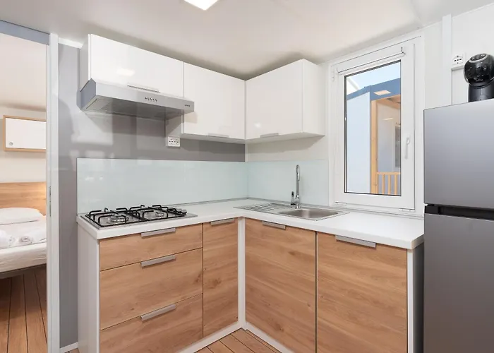 בית נופש Private Camp Srimabay *