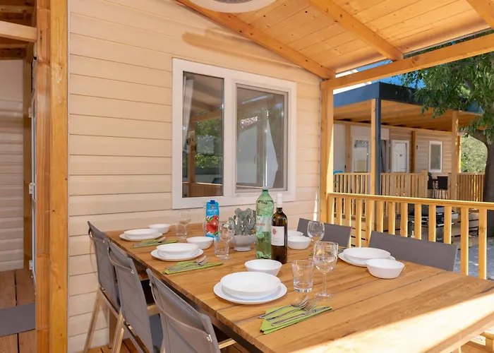 Private Camp Srimabay וודיצה